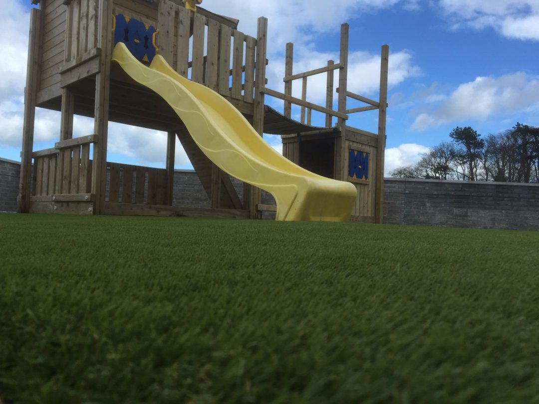 Artificial Grass Belfast Northern Ireland, Direct from Stock, Fake Grass NI